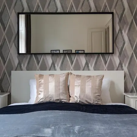 Deluxe Cozy In The Heart Of Apartman *