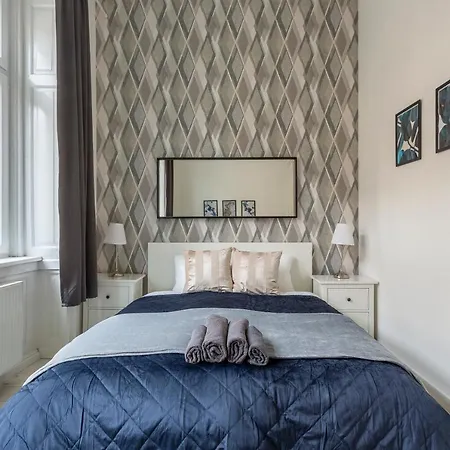 Deluxe Cozy In The Heart Of Apartment Budapest