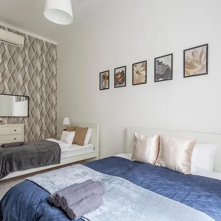 Appartamento Deluxe Cozy In The Heart Of *