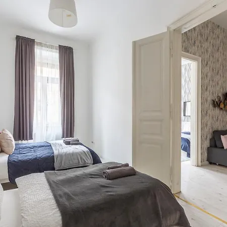 Deluxe Cozy In The Heart Of Apartment *