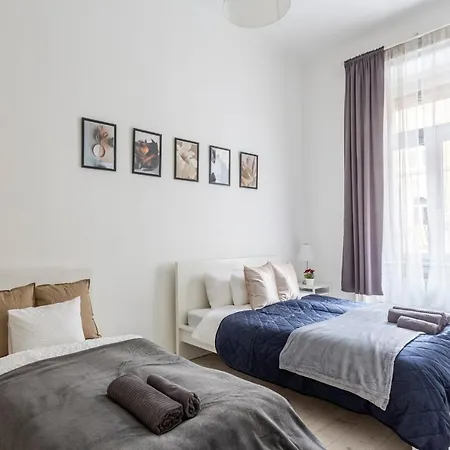 Apartment Deluxe Cozy In The Heart Of Budapest