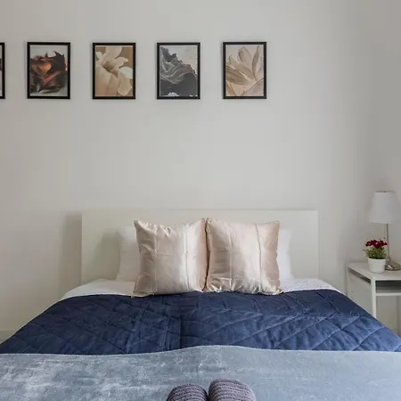 Apartment Deluxe Cozy In The Heart Of
