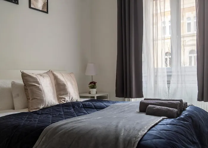 Apartment Deluxe Cozy In The Heart Of